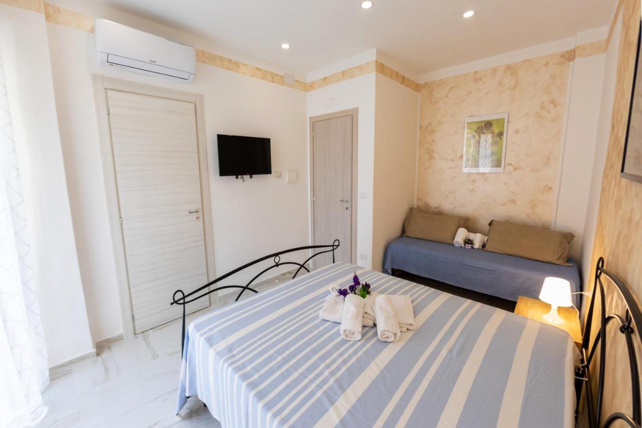 B&B Mary Sant'Elia Naples Exterior photo